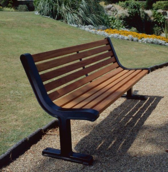 Braeburn park bench by Orchard Street Furniture